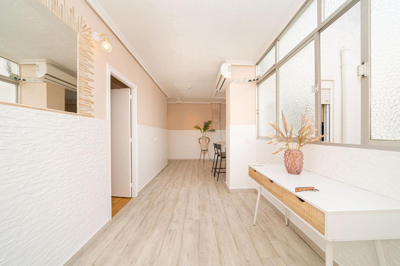 Casa Terra: Apartment 50 Meters From The Beach Торевиеха Екстериор снимка